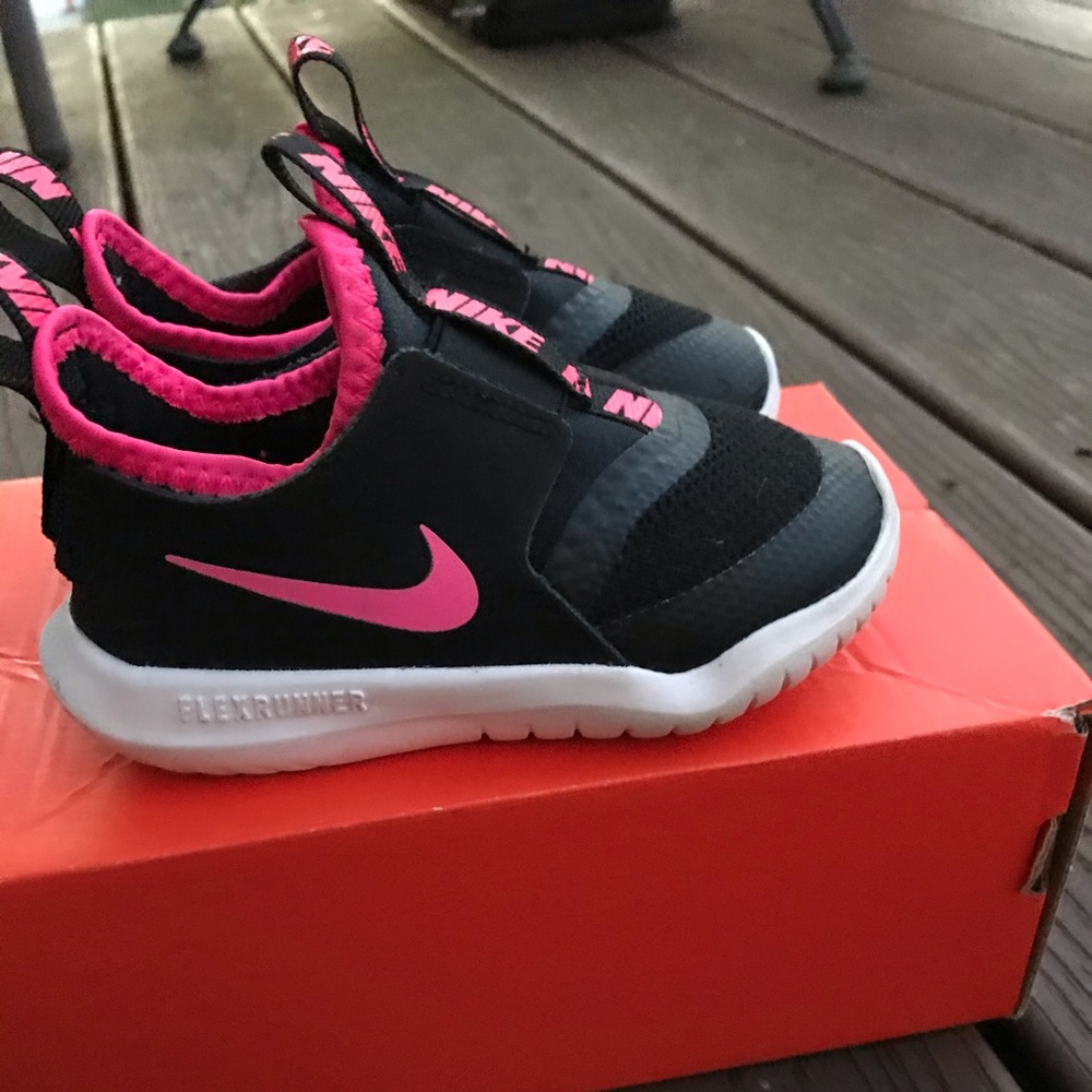 Nike Flex Runner